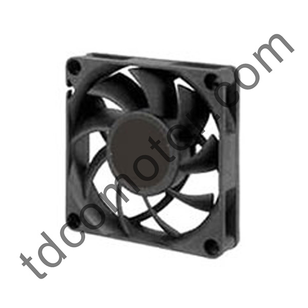 DC محور فین 70x70x15 YZ-7015D آستین بیئرنگ بال اثر